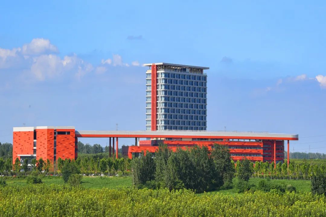 1703665379280 640 (1)